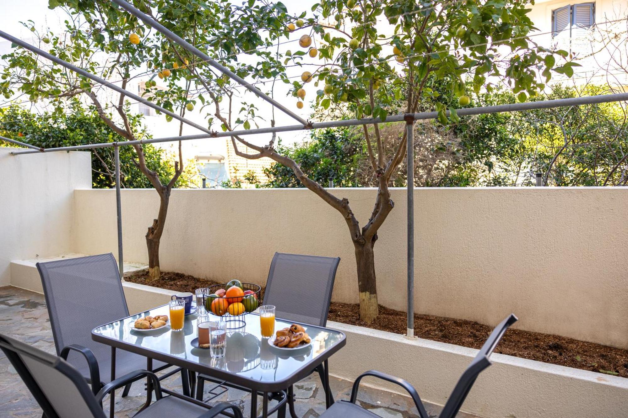 Pavlos Apartments Argostoli  Eksteriør billede