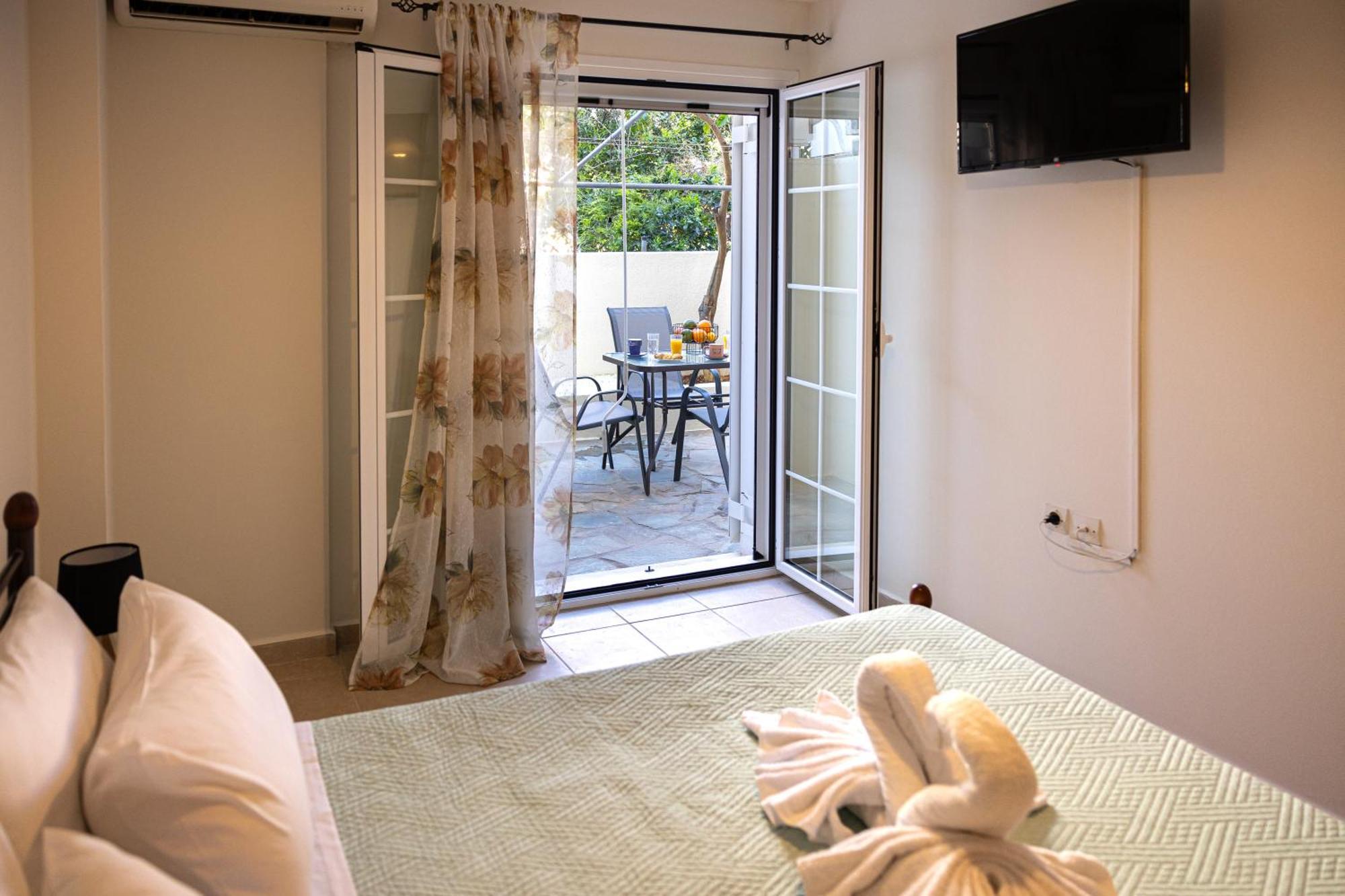 Pavlos Apartments Argostoli  Eksteriør billede