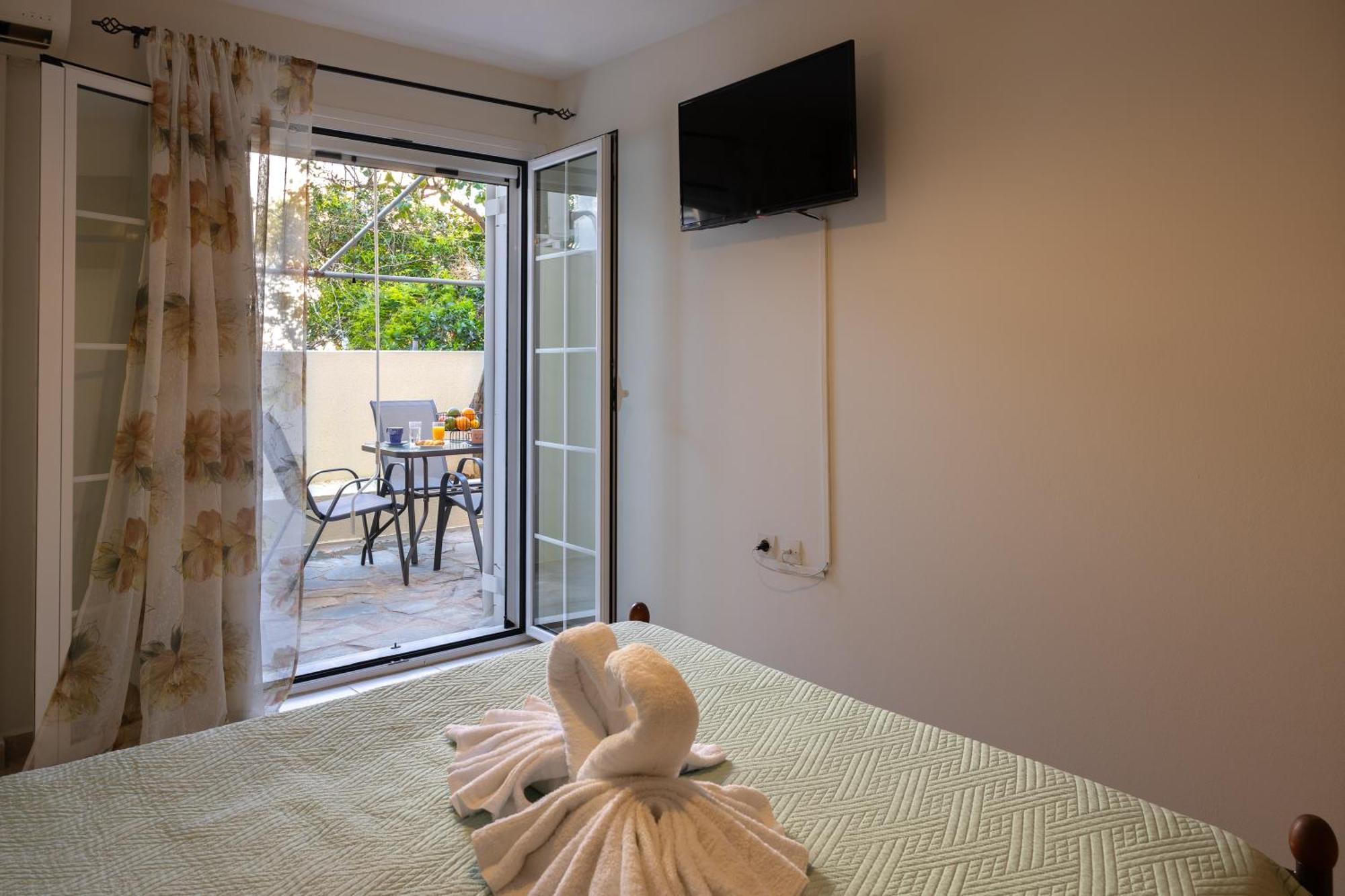 Pavlos Apartments Argostoli  Eksteriør billede