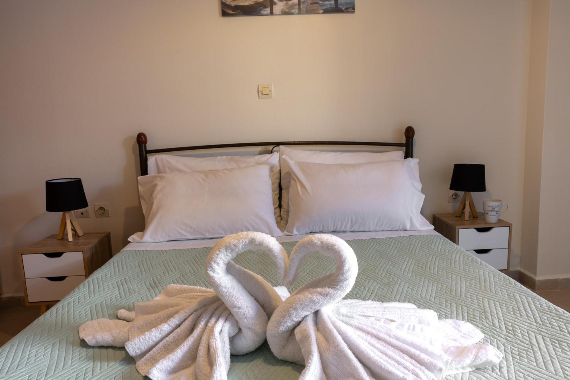 Pavlos Apartments Argostoli  Eksteriør billede
