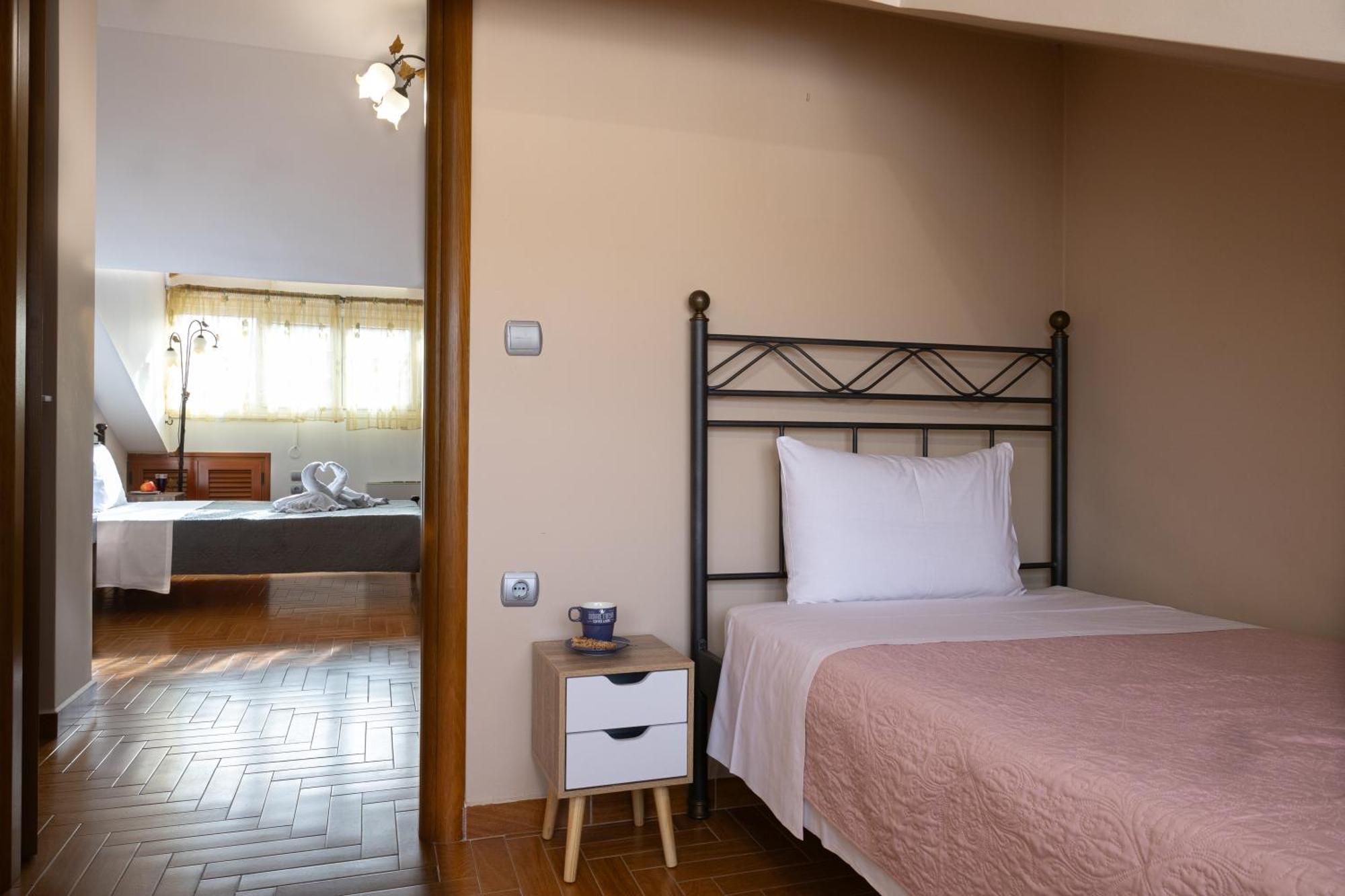 Pavlos Apartments Argostoli  Eksteriør billede